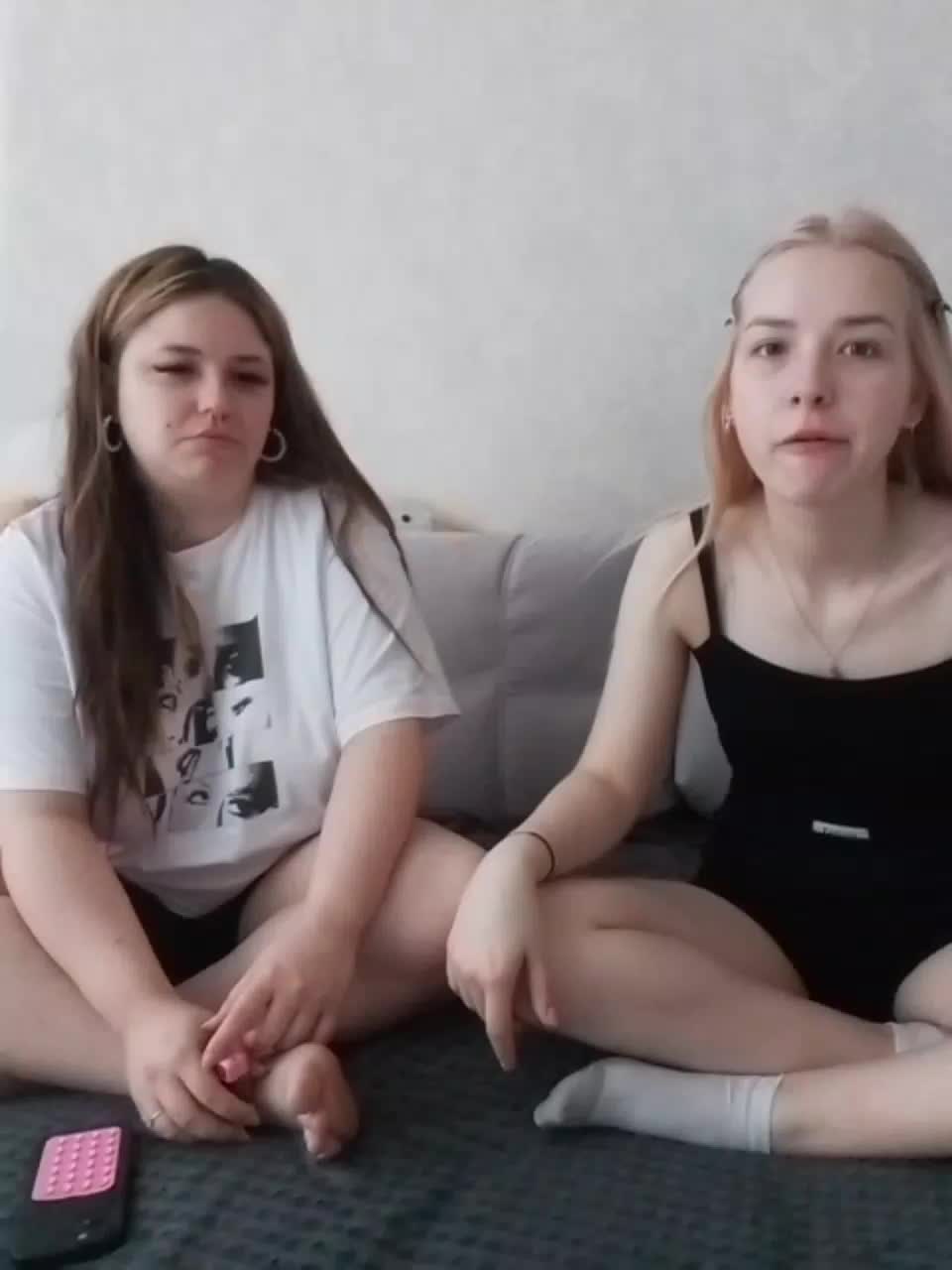 cutesmiles Live Sex December 18, 2025