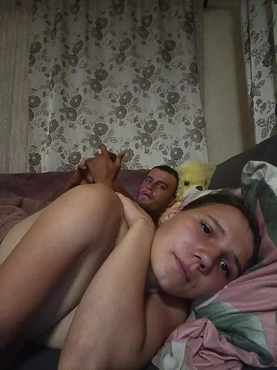 UAlinas2003 Live Sex August 19, 2025