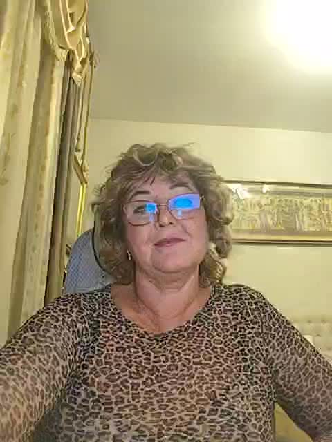 KarinkaSweet Live Sex December 13, 2025