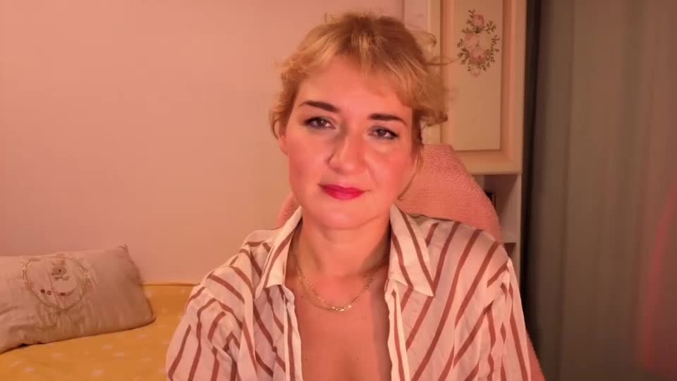 elviraforyou Live Sex December 17, 2025