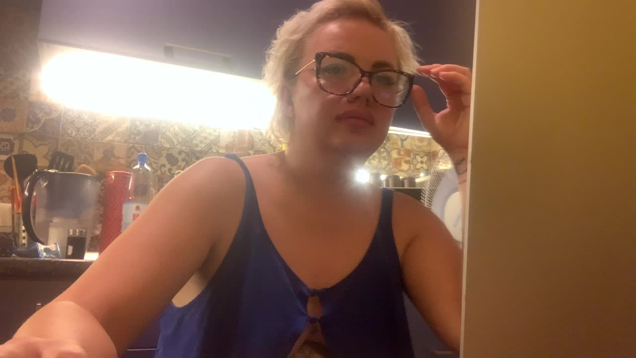 Oksana494 Live Sex December 15, 2025