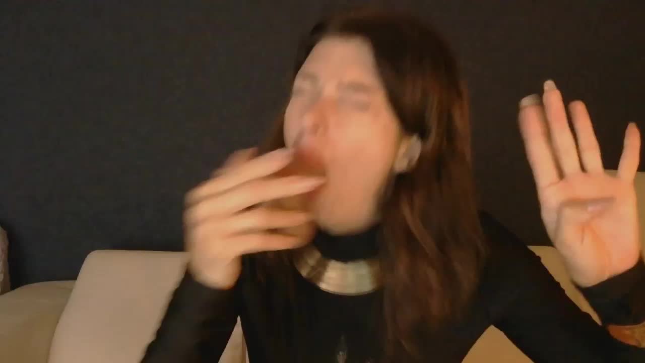 WhiteQueen888 Live Sex December 17, 2025