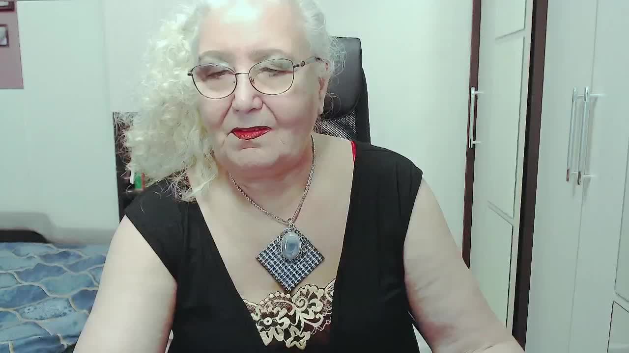 GrannyWants Live Sex December 17, 2025