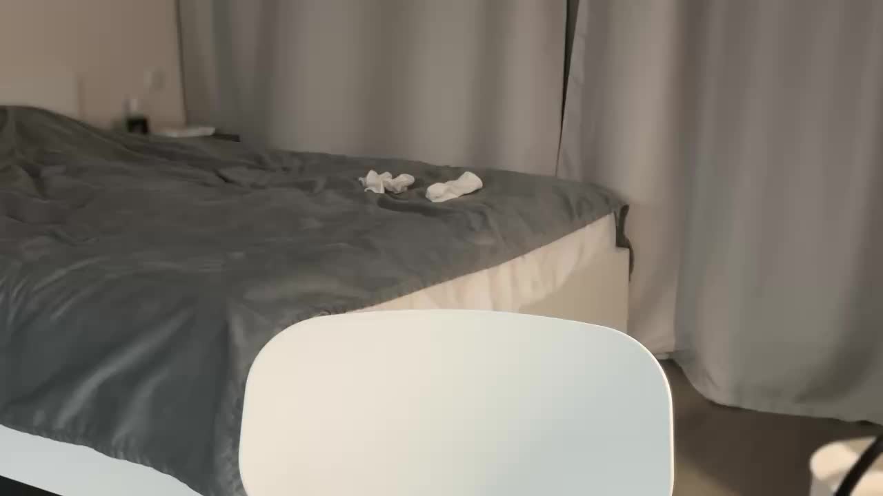 v_-_-_v Live Sex December 14, 2025