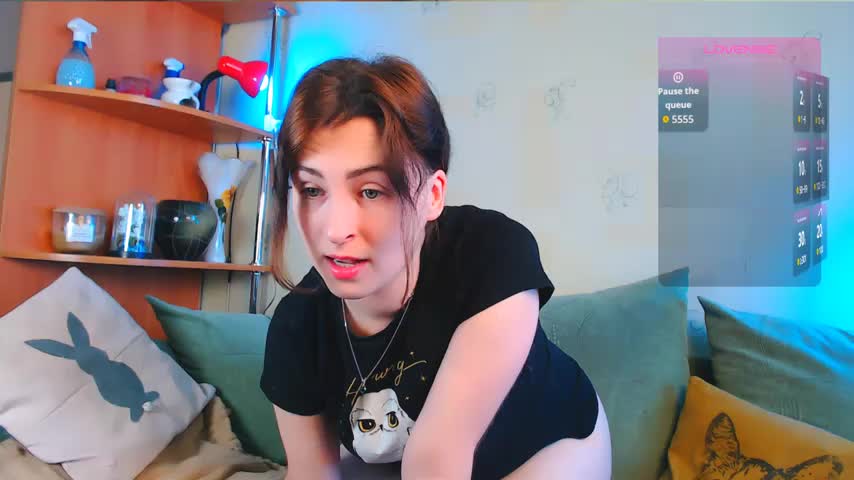 Caroline1995 Live Sex December 17, 2025