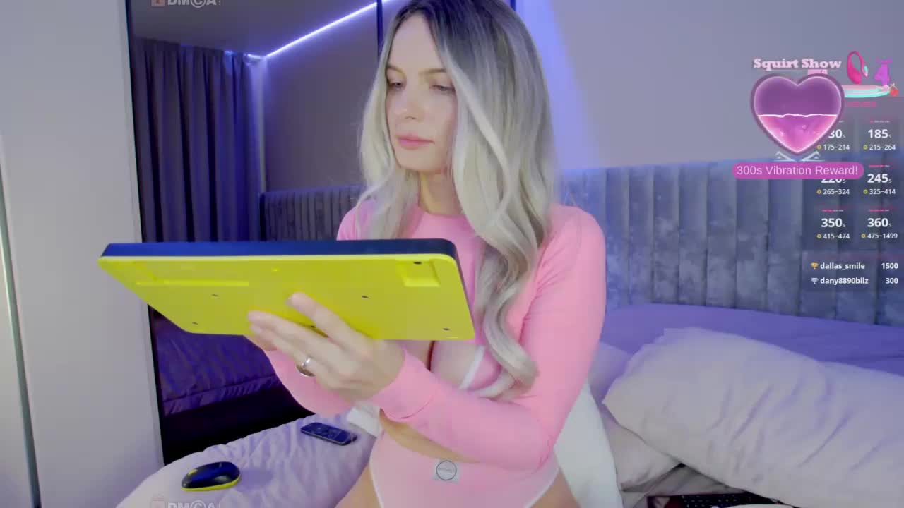 Monika-22 Live Sex December 17, 2025