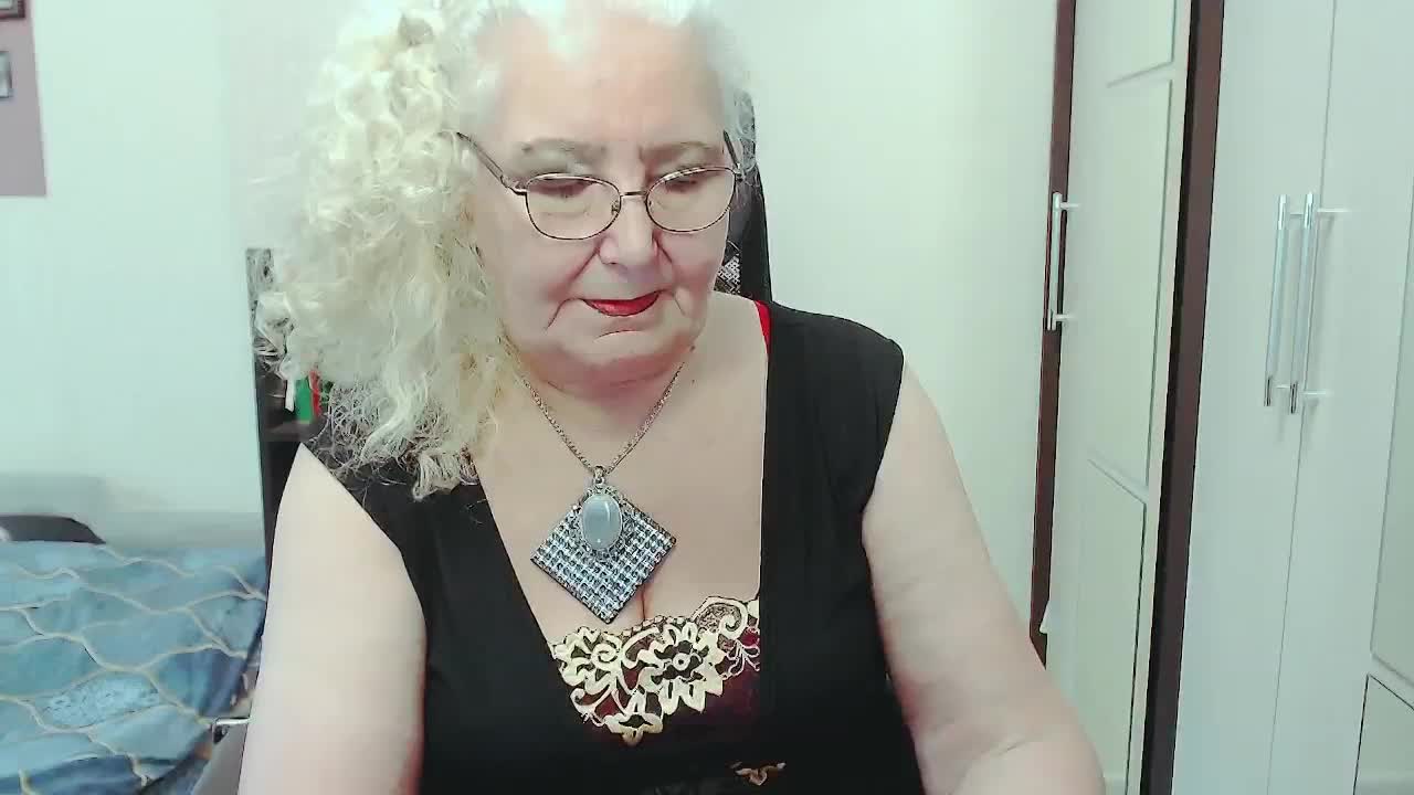 GrannyWants Live Sex December 17, 2025