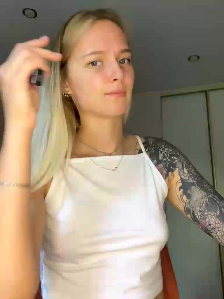 Detkaaa Live Sex December 13, 2025