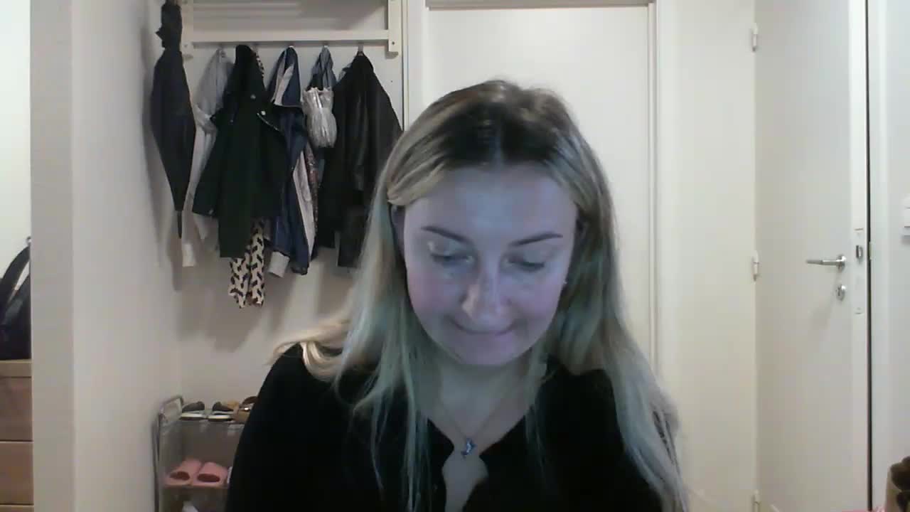 RuslanaFlower Live Sex December 15, 2025