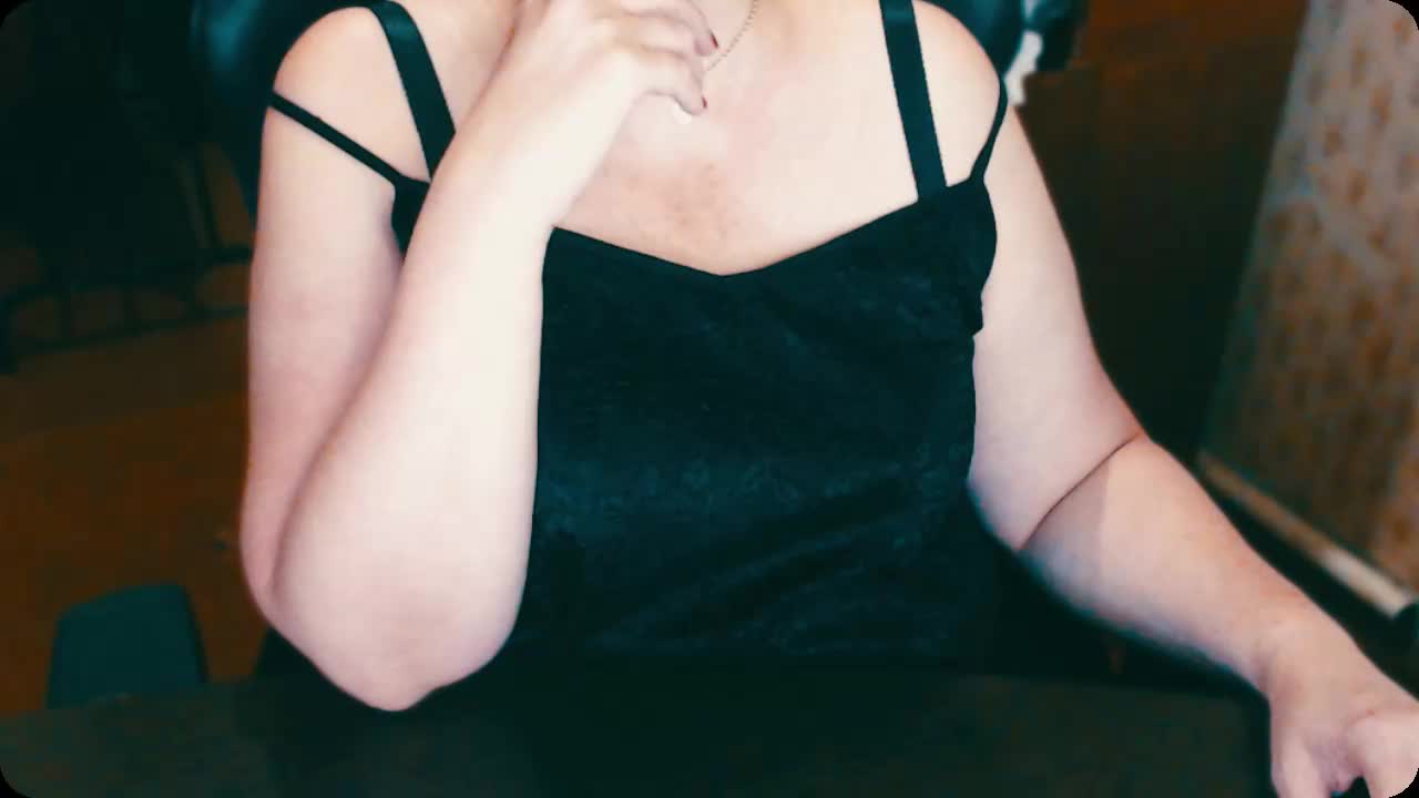 Alisa1917 Live Sex December 14, 2025