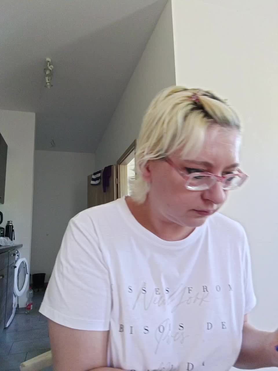 Vika211 Live Sex December 17, 2025