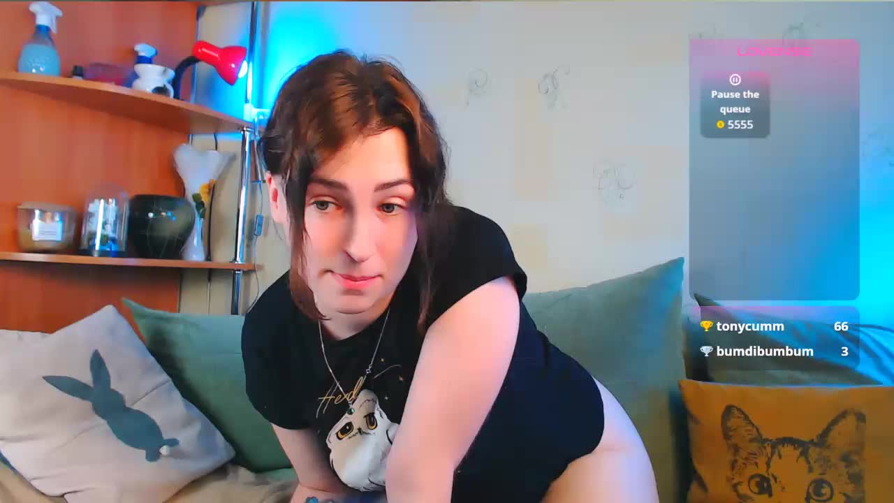 Caroline1995 Live Sex December 17, 2025