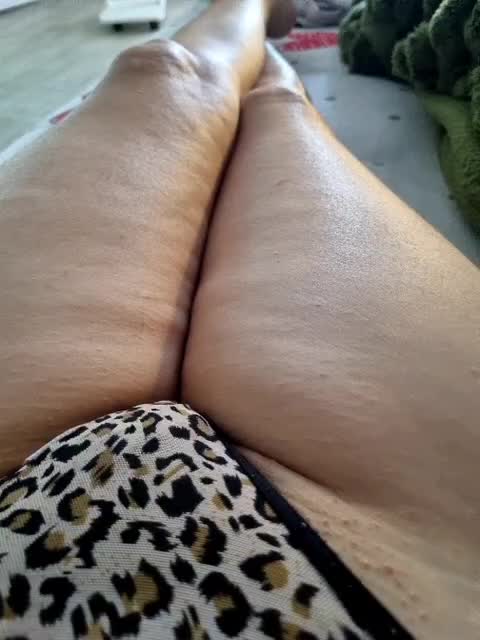 JesicaHouse Live Sex December 18, 2025