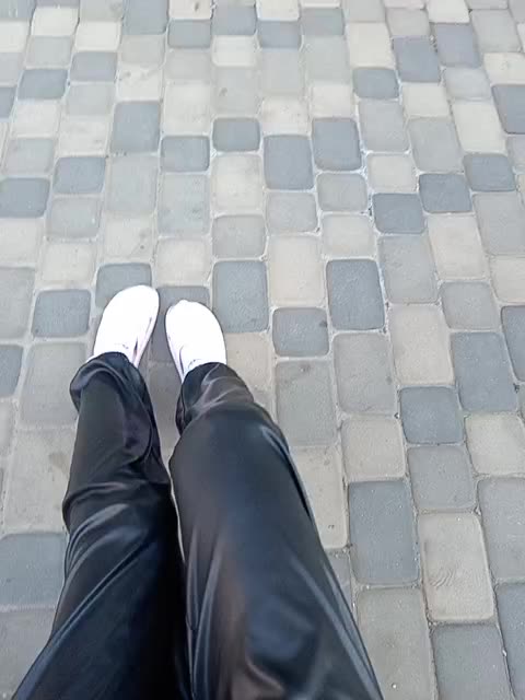 klubnichkka Live Sex December 14, 2025