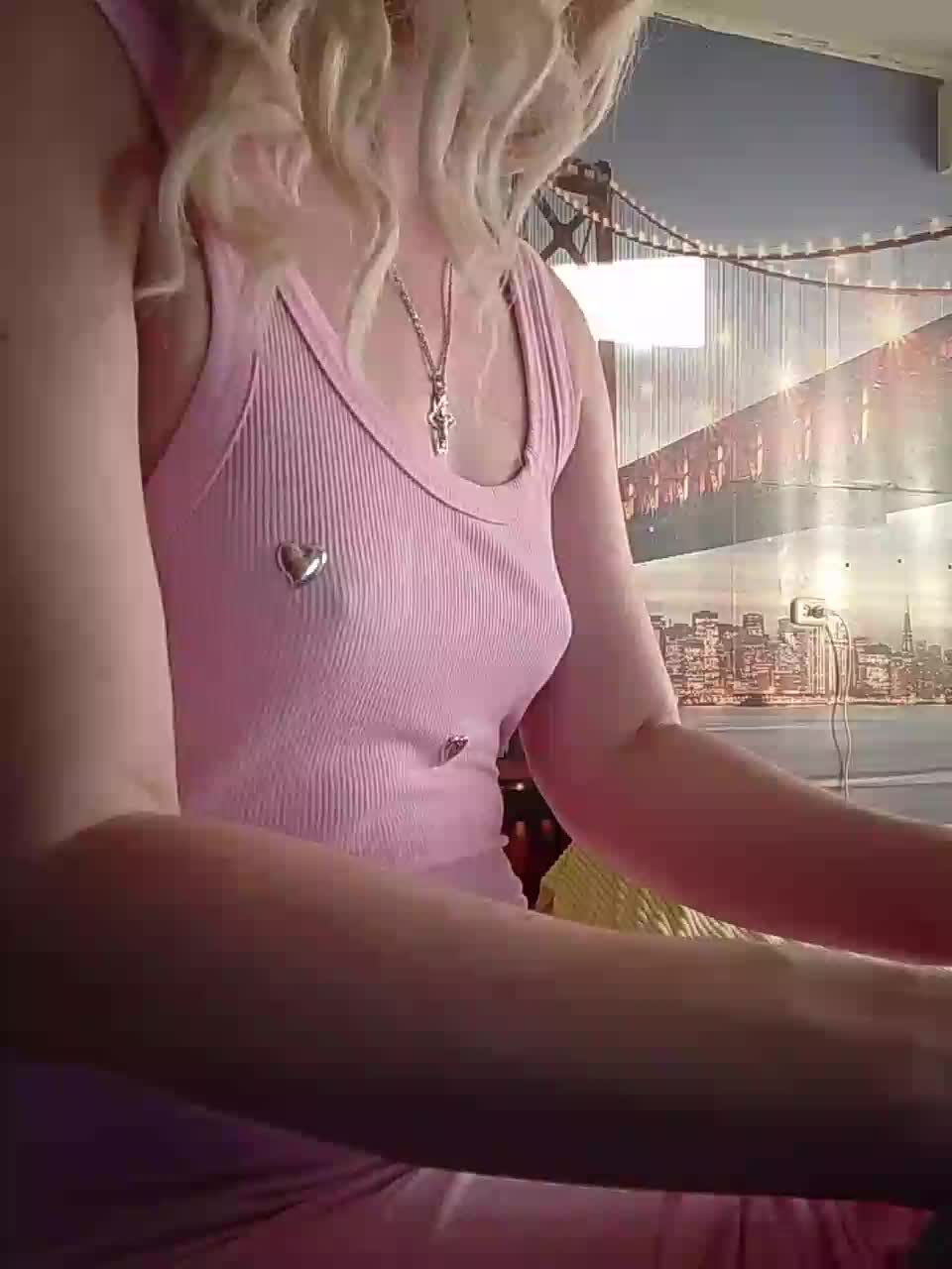 MoniKkkkkkkkkk Live Sex December 14, 2025