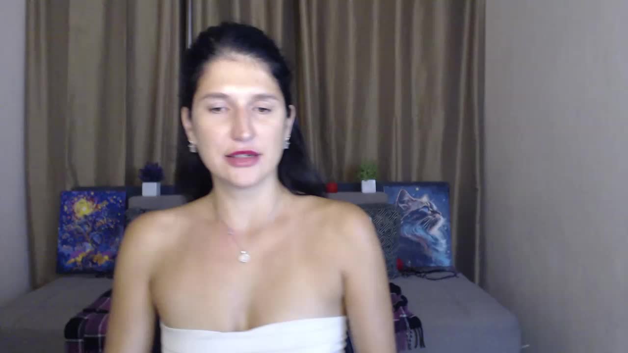 AliannaSoloKisses Live Sex December 15, 2025