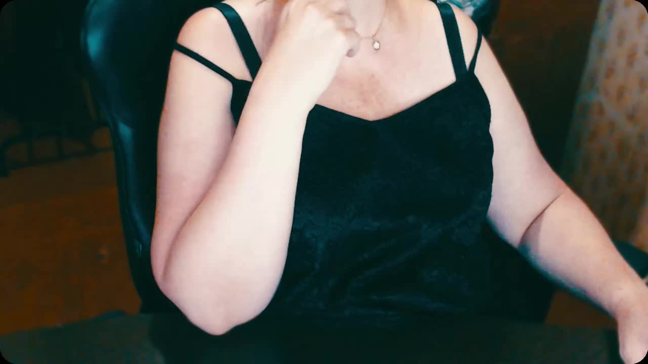 Alisa1917 Live Sex December 14, 2025