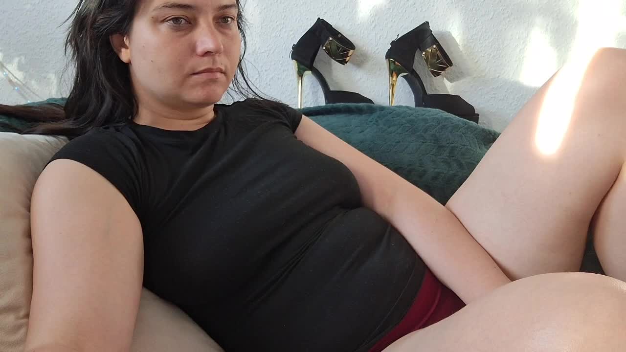 CyndeeWinter Live Sex December 17, 2025