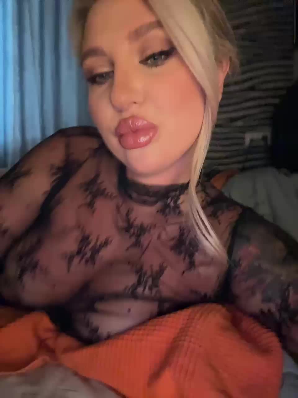 Kotofeyka1 Live Sex December 13, 2025