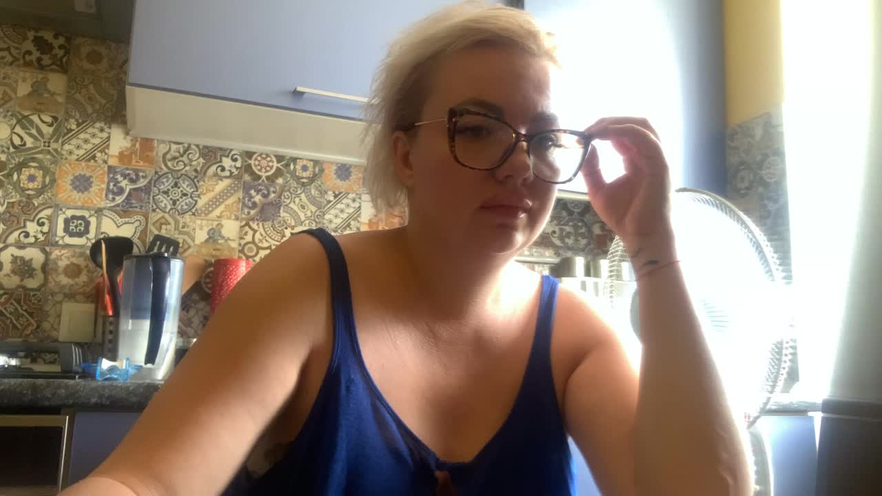 Oksana494 Live Sex December 15, 2025