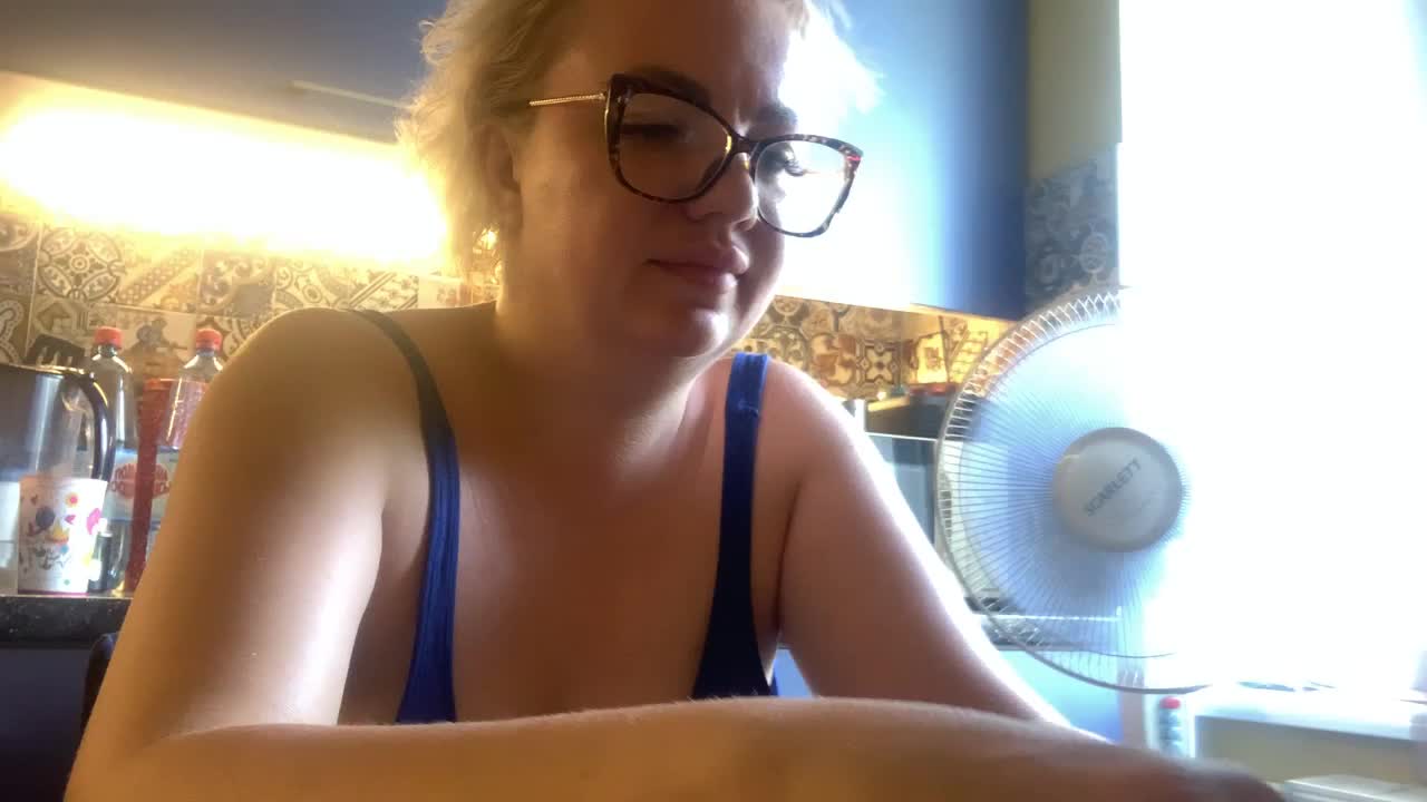 Oksana494 Live Sex December 15, 2025