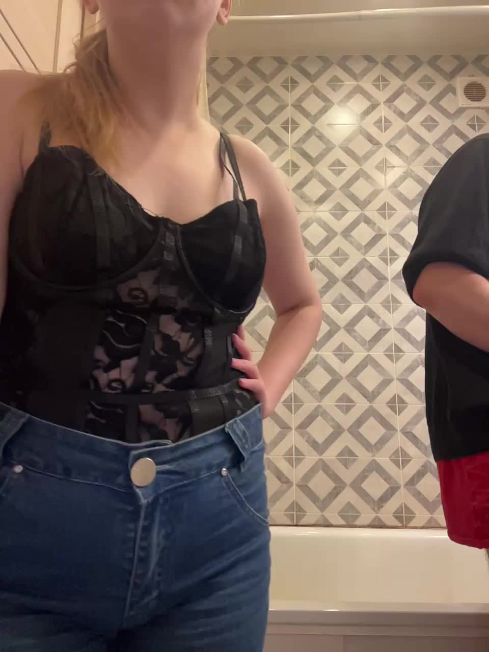 sweet1squirt Live Sex December 17, 2025