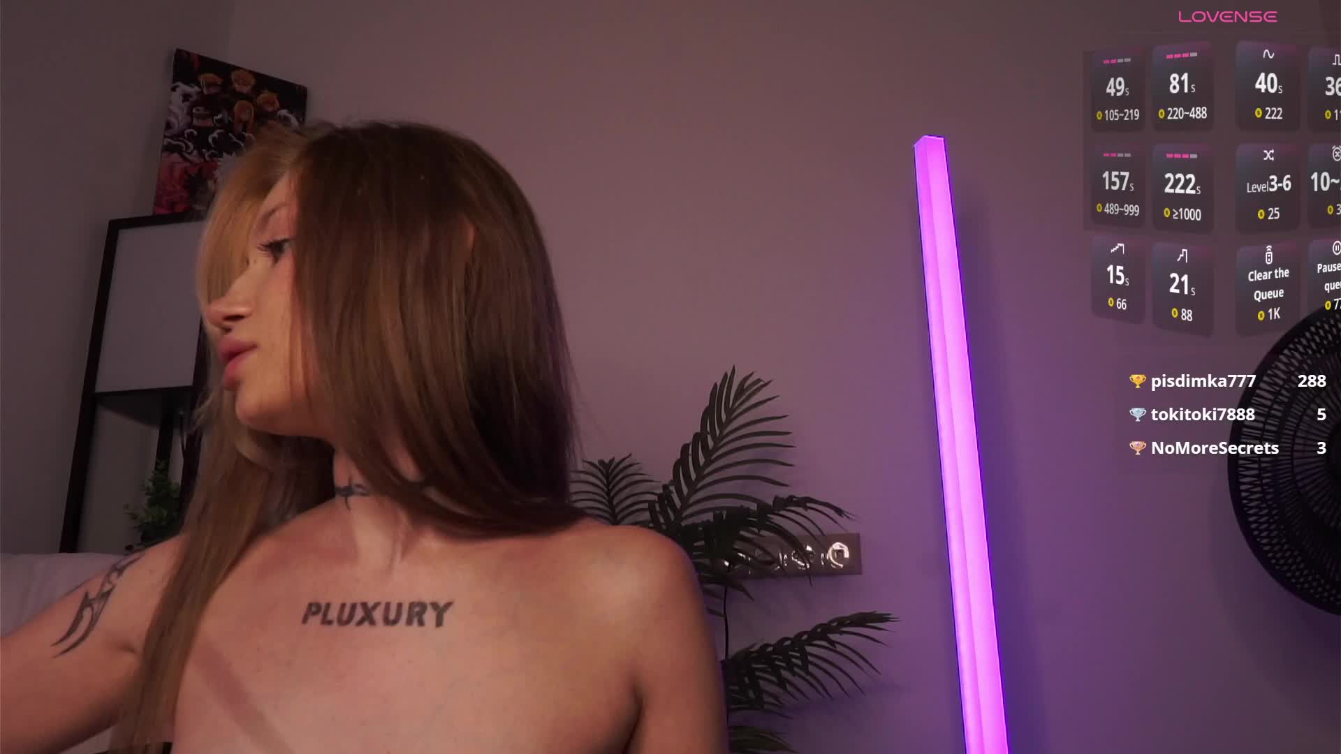 PLUXURY- Live Sex December 18, 2025