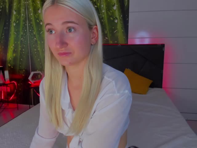 HollyTaillor Live Sex December 14, 2025