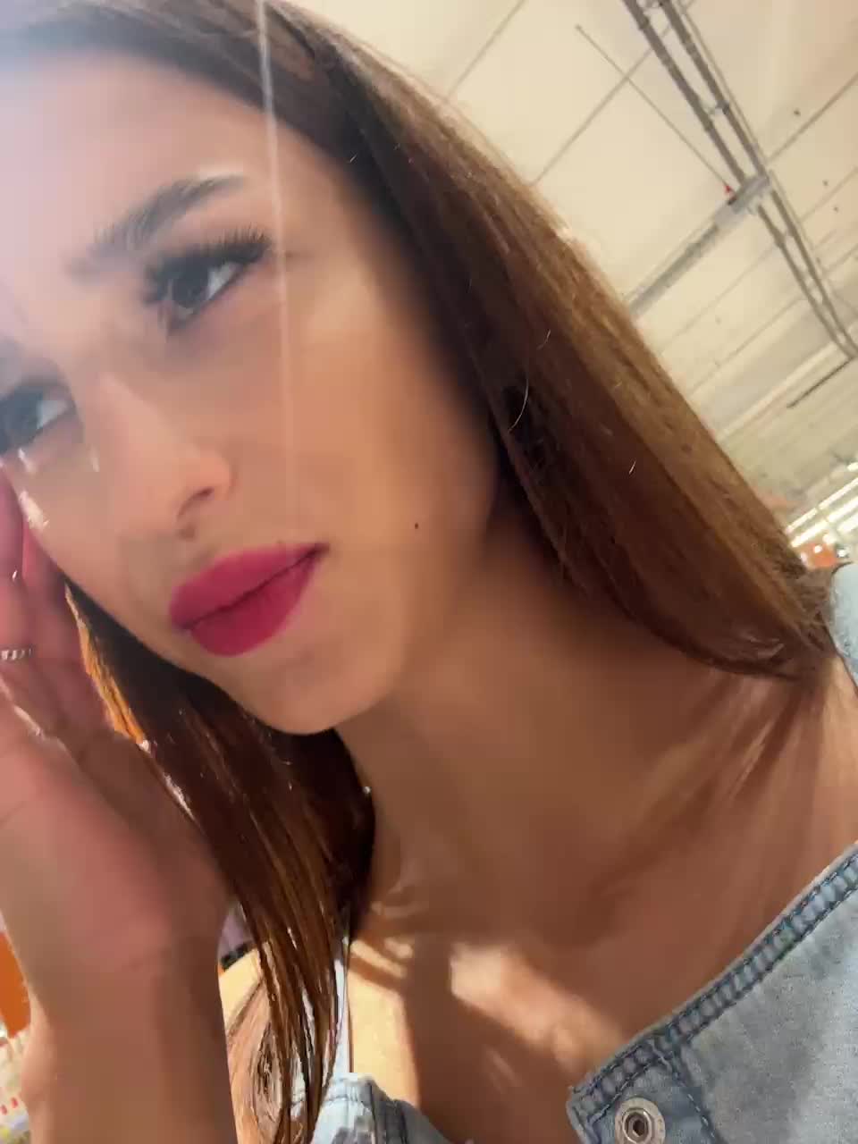 -Eva-22- Live Sex December 14, 2025