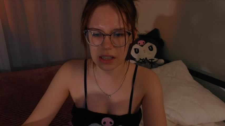Mia_Luw Live Sex December 15, 2025