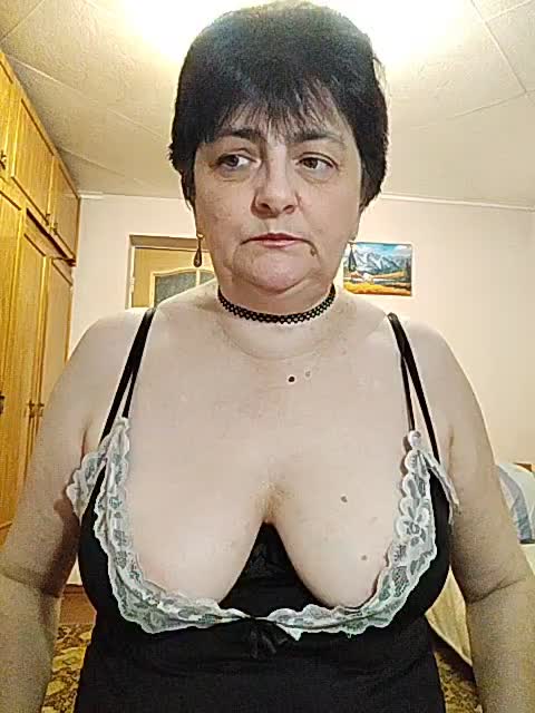 IsXLoves Live Sex December 17, 2025