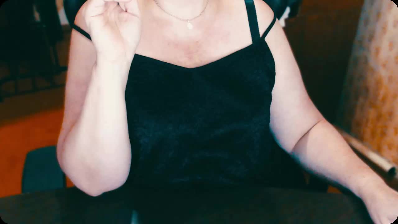 Alisa1917 Live Sex December 14, 2025