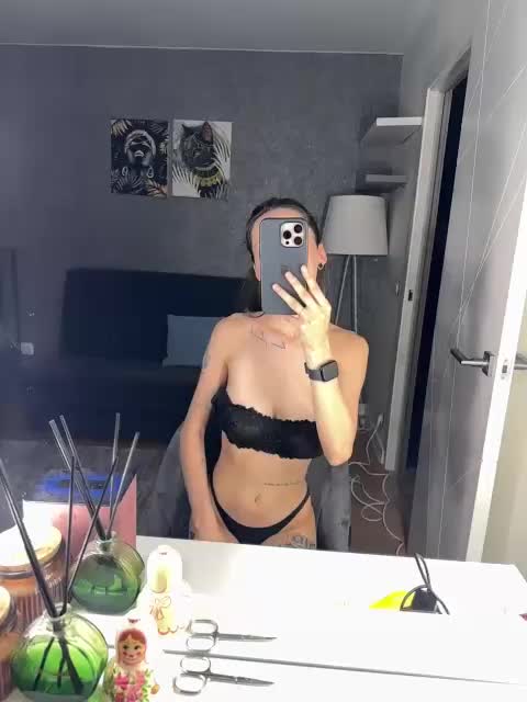 Narrri Live Sex December 13, 2025