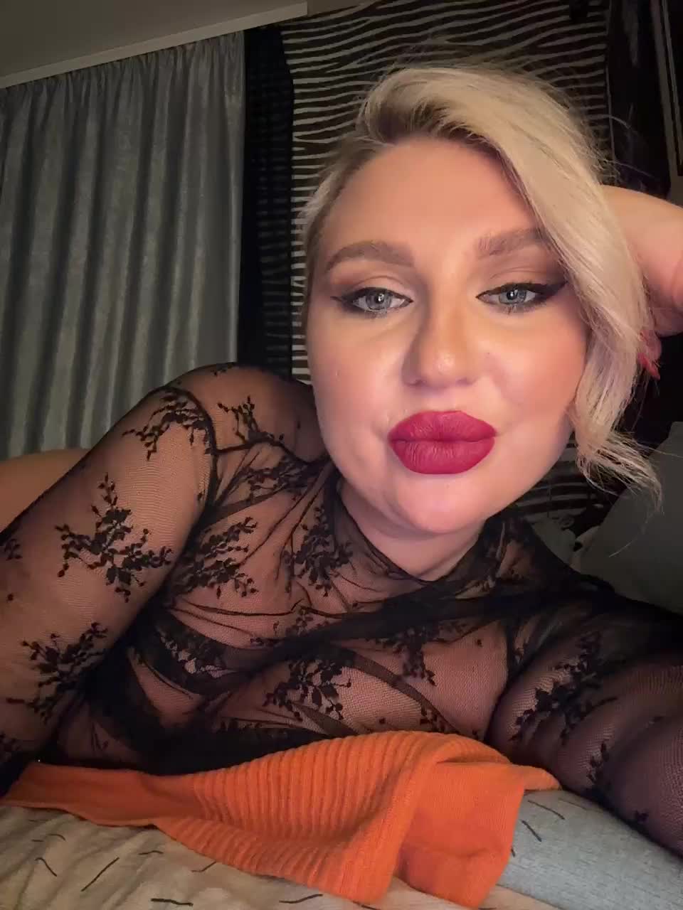 Kotofeyka1 Live Sex December 13, 2025