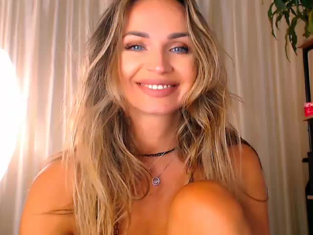 Alexandrawoow Live Sex December 13, 2025