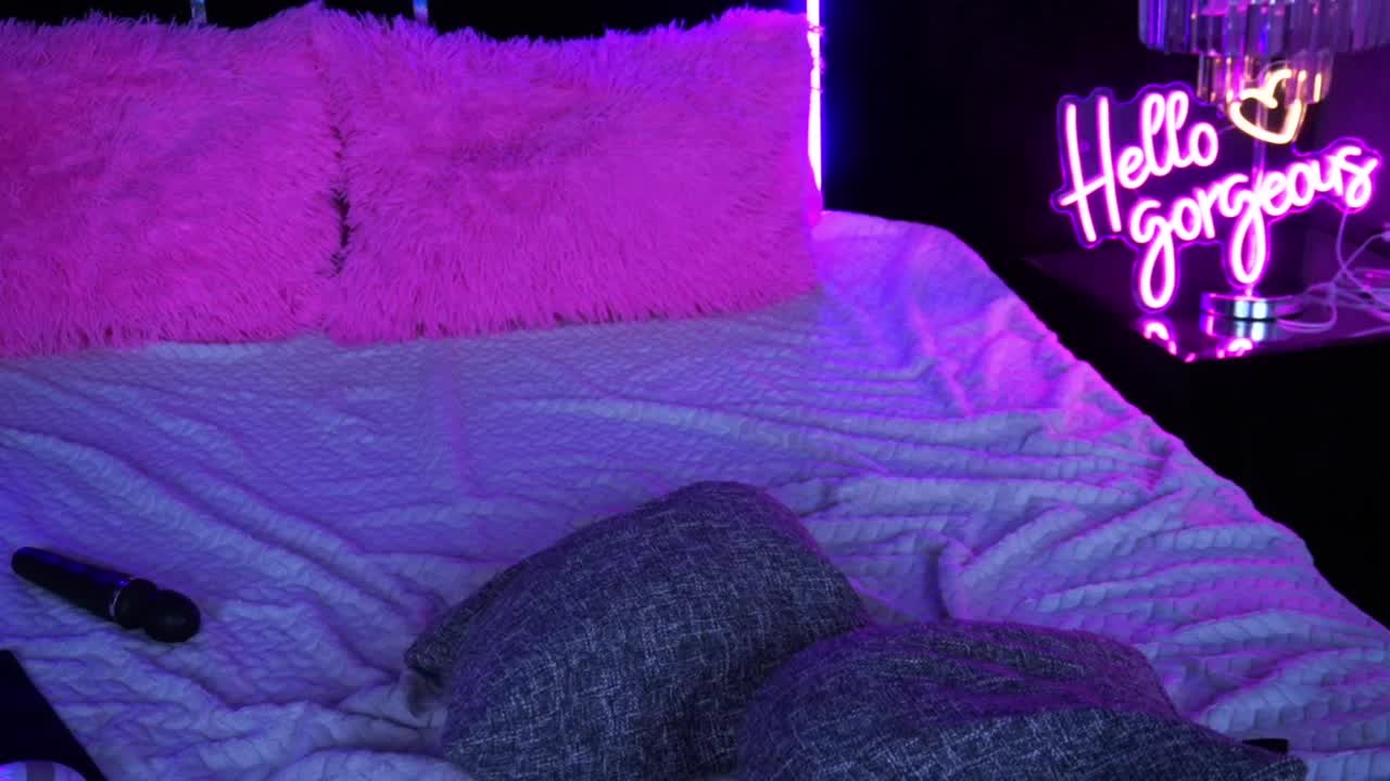 MysticGrace Live Sex December 18, 2025