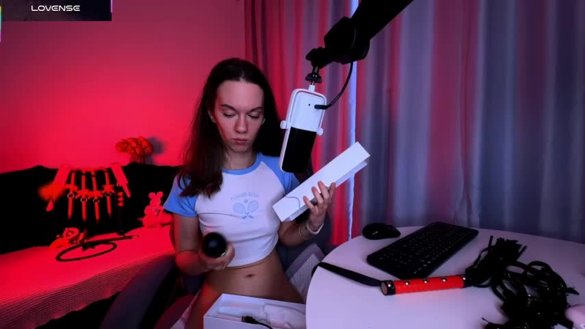 SharkyBaby Live Sex December 13, 2025