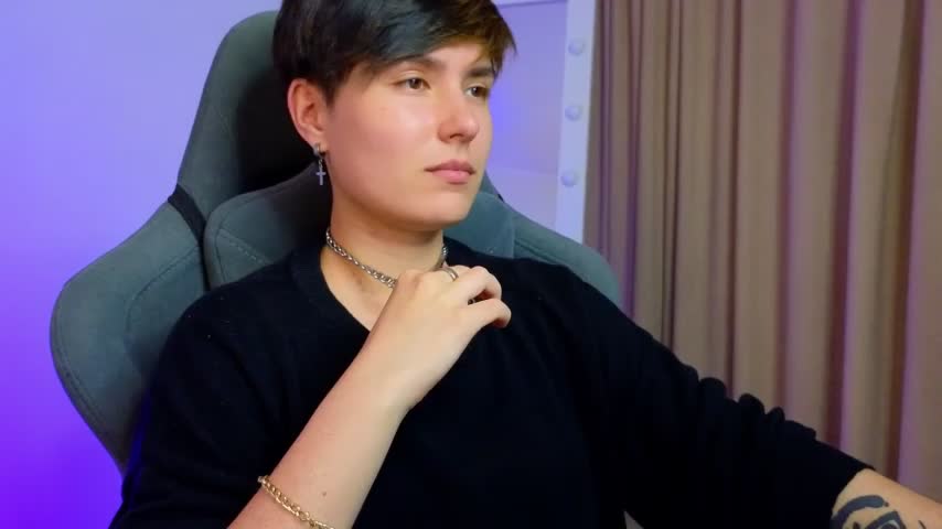 CharlieeAdams Live Sex December 14, 2025