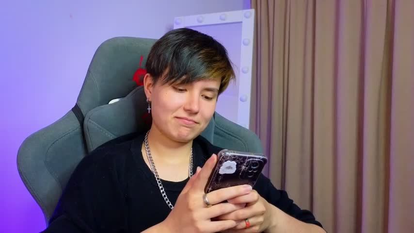 CharlieeAdams Live Sex December 14, 2025