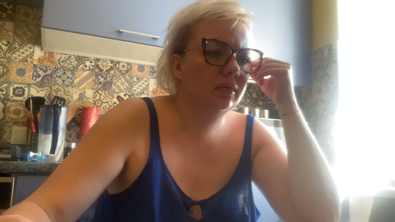 Oksana494 Live Sex December 17, 2025