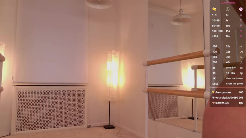 EmiliaDreams Live Sex December 17, 2025