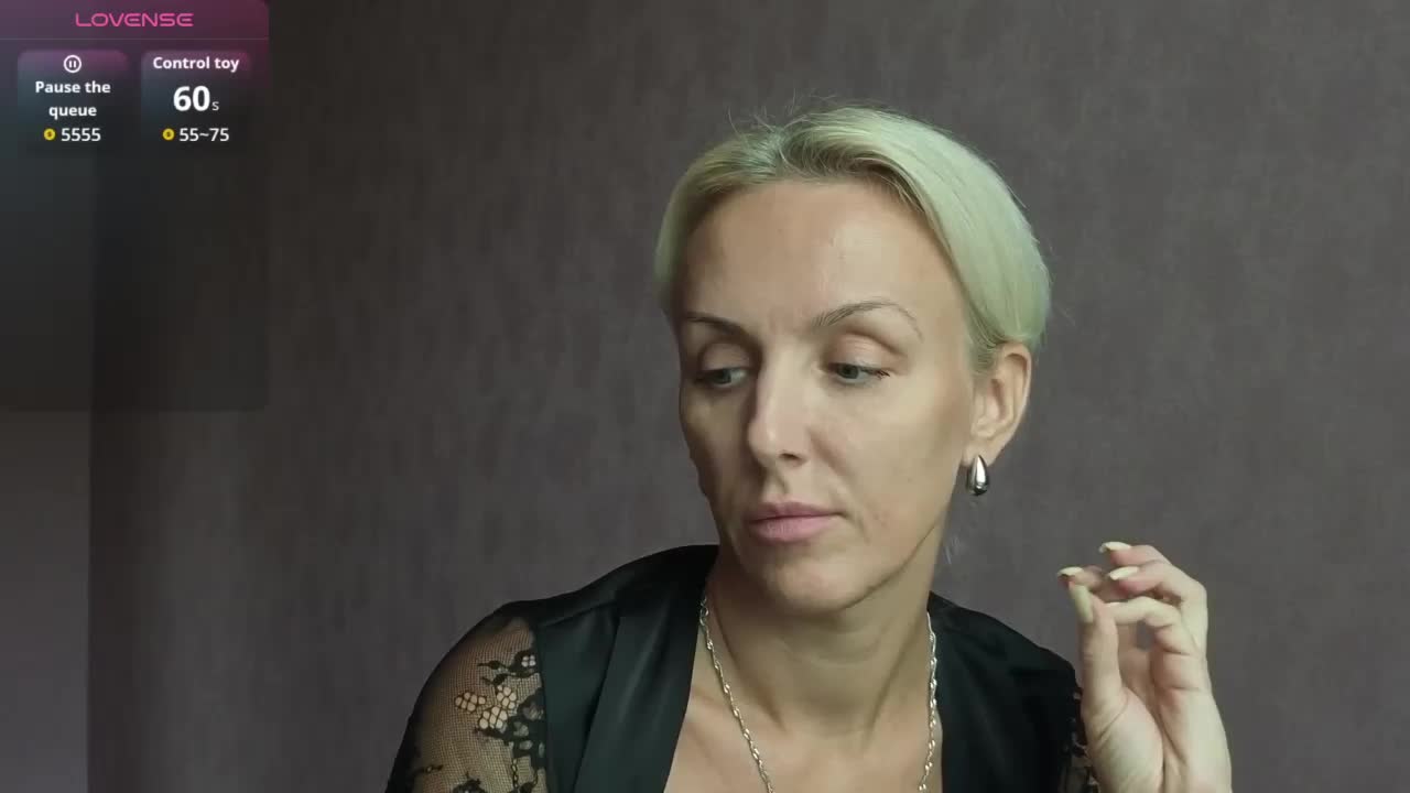 FemdomLedyMaria Live Sex December 17, 2025