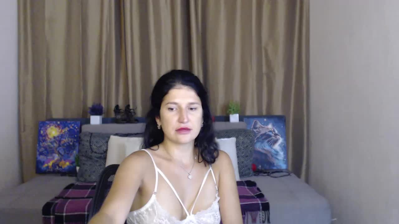 AliannaSoloKisses Live Sex December 15, 2025