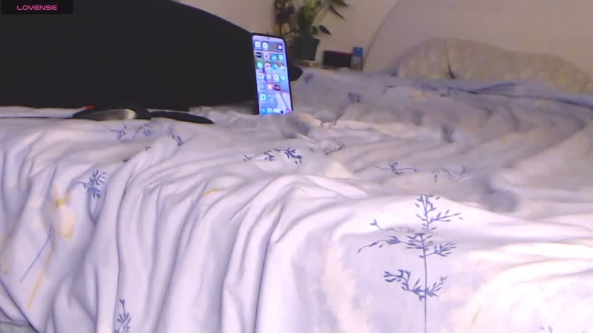 Ju-Hot Live Sex December 14, 2025