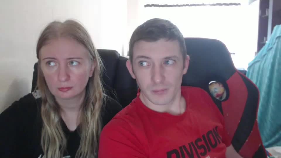 jenisandpeter Live Sex December 14, 2025