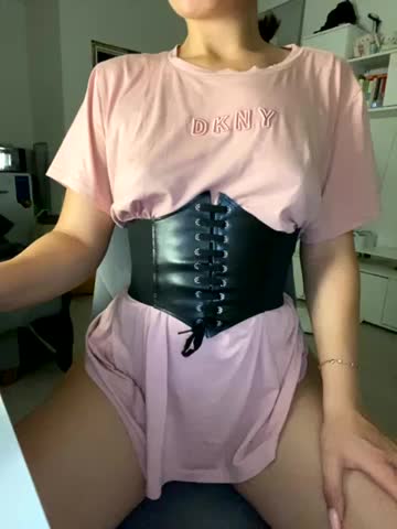 girlsz_ Live Sex December 17, 2025