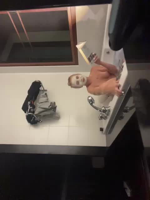 EmmyFoxxOfficial Live Sex August 20, 2025