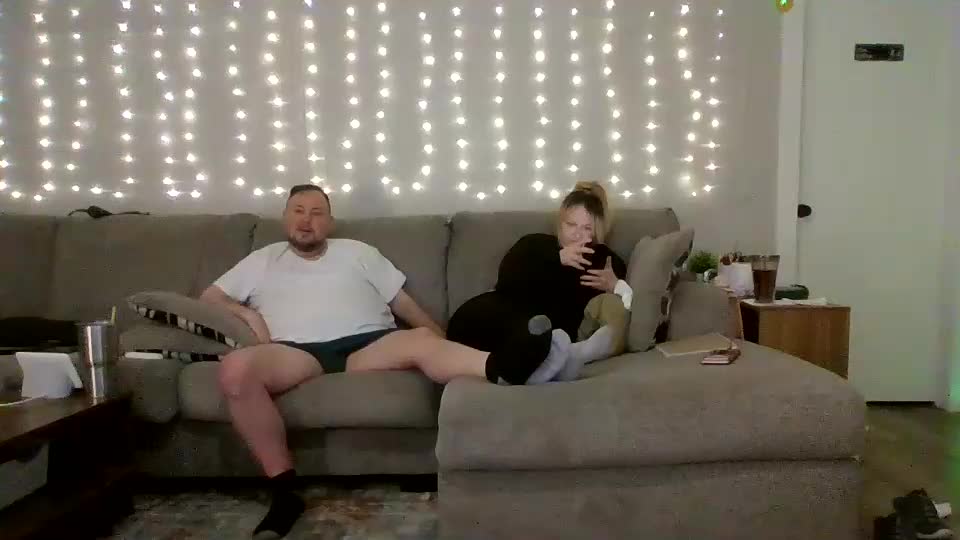 victoriaandjesse Live Sex December 17, 2025