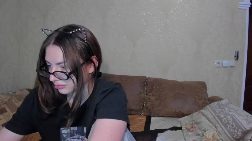 lizzi_muur Live Sex December 13, 2025