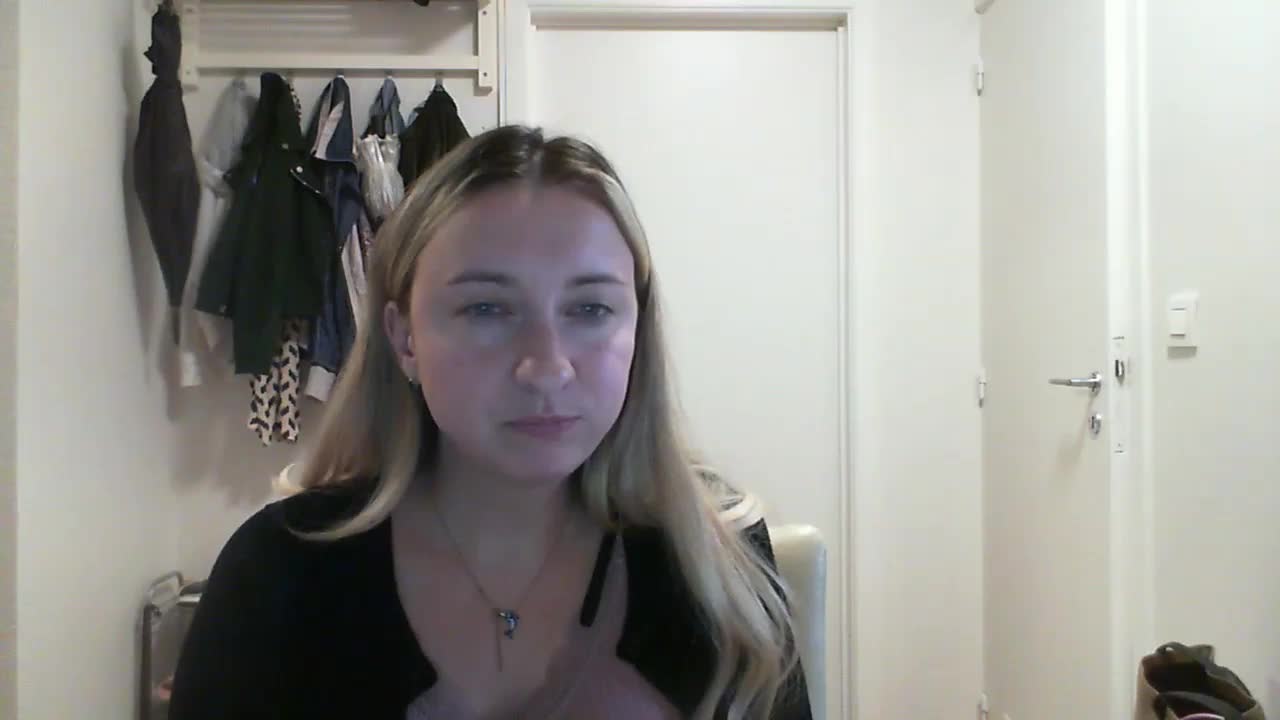 RuslanaFlower Live Sex December 15, 2025